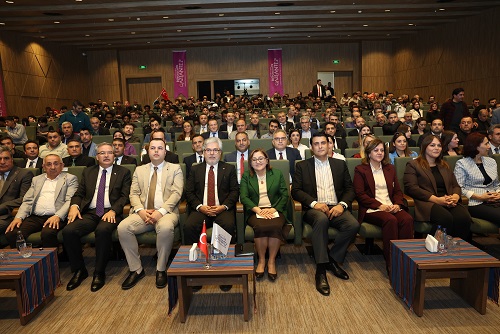 GAZİANTEP'TE TARİH EĞİTİMİNDE YENİ DÖNEM!  BAKAN YARDIMCISI YELKENCİ: “GAZİANTEP SANKİ HER ŞEYİN ŞEHRİ"